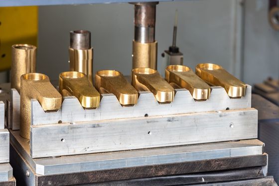 Buy CE Robotic Grinding And Polishing Machine For Mixertap And Watertap And Showertap Showerfaucet online manufacture
