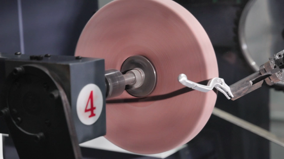 Automatic Robotic Grinding Polishing Machine for Motorcycle Brake Levers Stainless Steel Motor Bearing