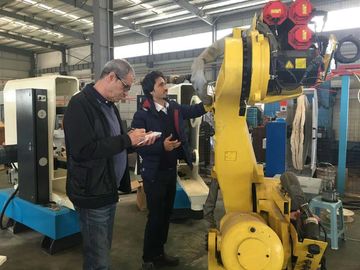 The robot belt sander is mainly used for polishing and polishing in the hardware industry